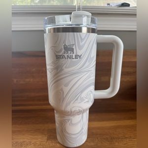 Limited release gray swirl stanley 40 Oz